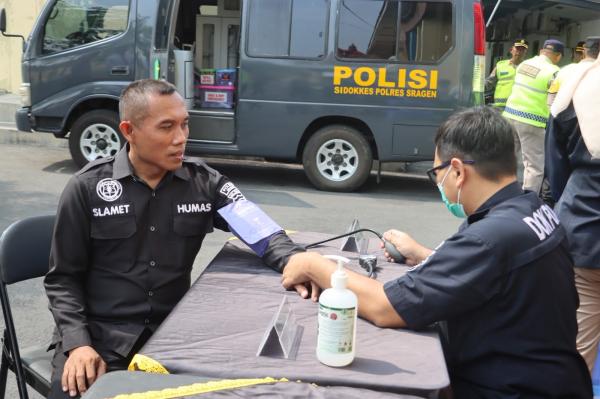 Operasi Patuh Candi 2026 Dimulai, Polres Sragen Periksa Kesehatan Personel