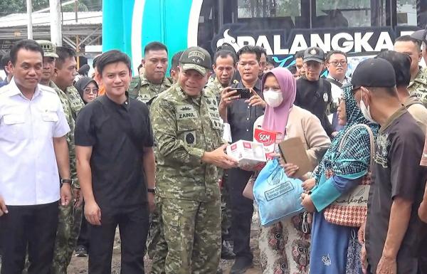 Warga Terdampak Karhutla di Palangka Raya Dapat Bantuan Paket Sembako Dari Presiden Prabowo