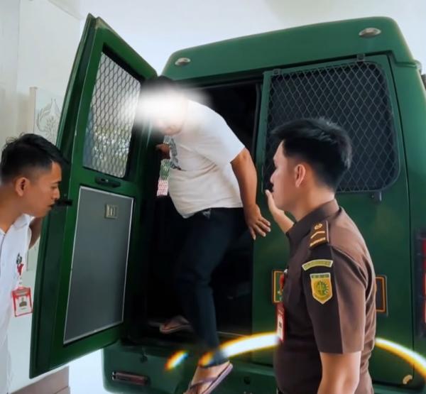 Kejari Subang Eksekusi Terpidana Tambang Tanah Merah Ilegal di Cikaum, Divonis 1,5 Tahun Penjara
