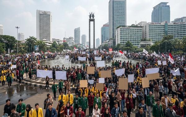 Ribuan Mahasiswa Demo di HI Hari Ini, Bawa 5 Tuntutan Rakyat