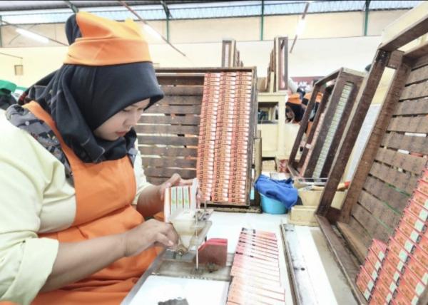 Moratorium Cukai Rokok Dinilai Penting untuk Menjaga Penyerapan Tenaga Kerja