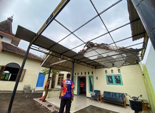 Puting Beliung Hantam Bondowoso, 4 Rumah Alami Rusak Berat