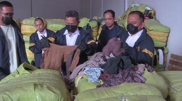 Bareskrim Gerebek Gudang Balpres Ilegal di Subang, Sita 1.257 Bal Pakaian Bekas Senilai Rp15 Miliar