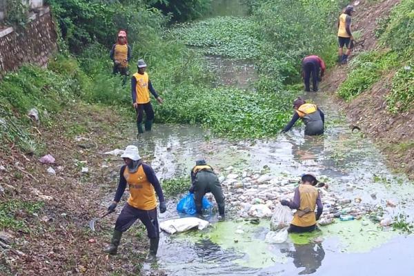 Cegah Banjir di Lamongan, Pembersihan Saluran Air di Babat Tuntas, Kota Masih 40 Persen