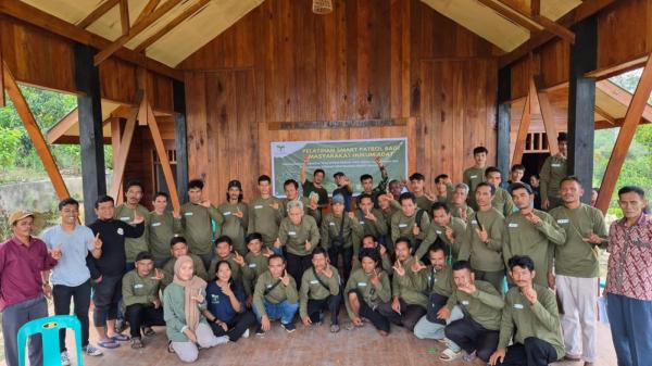 Keren! Masyarakat Adat di Taput Selamatkan Hutan dan Satwa Pakai Smartphone