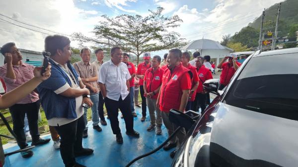 Dari Touring Mobil Listrik hingga Tanam Pohon, SP PLN Sumut Bergerak di Danau Toba