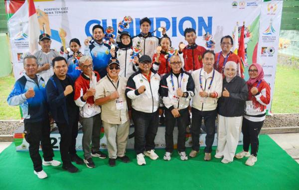 Kakak Beradik Antar Perbakin Banyumas Raih Emas Pertama Porprov Jateng 2026