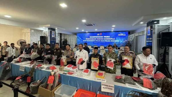 Ini Daftar 20 Korporasi Tersangka Karhutla: 2 Perusahaan Berasal dari Singapura
