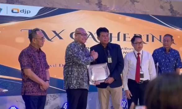 Perpanjang Rekor Sejak 2022, PT CNI Raih Penghargaan Pajak di Makassar