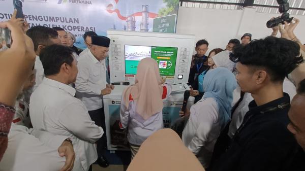 Koperasi Merah Putih Beli Jelantah Warga, Bakal Diproses Jadi Bahan Bakar Pesawat