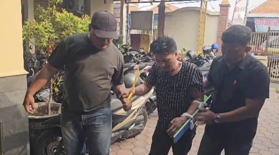 Gagal Gasak Motor di Sukodono Sidoarjo, Maling Babak Belur Dihajar Massa, Polisi Temukan Kunci T