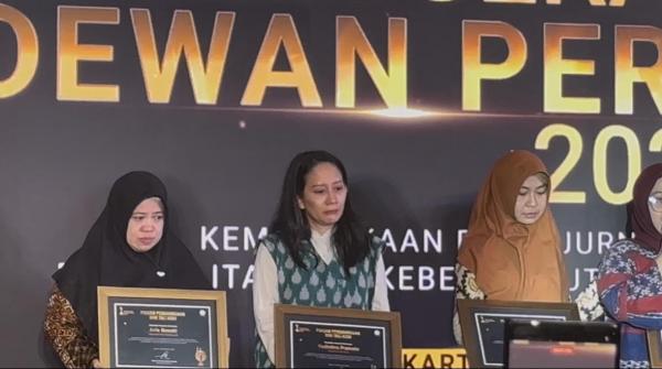 Kami Belajar Ikhlas, Curhat Haru Istri Jurnalis iNews yang Hilang di Gunung Anak Krakatau