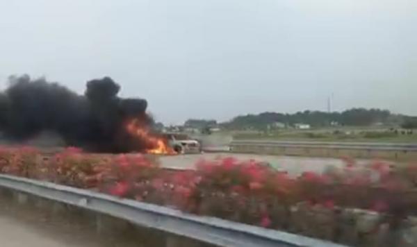 Mobil CR-V Berkobar di Tol Jombang-Mojokerto, Pemicu Korleting Listrik