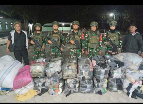 Penyelundup Lari ke Timor Leste, TNI Sita 12 Balpres dan 11 Karung Pakaian Bekas di Belu