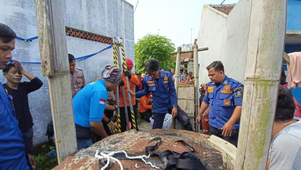 Nahas! Seorang Pria Tercebur Sumur Sedalam 15 Meter di Tunjungteja Serang, Nyawanya Tak Tertolong