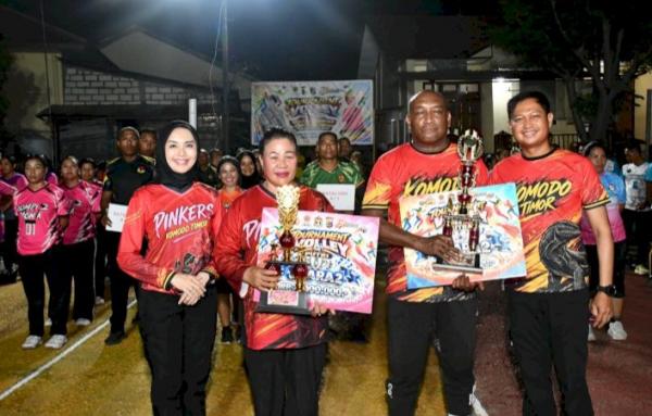 Kapolda NTT Hadiri Final Turnamen Voli Satbrimob, Perkuat Kebersamaan dan Sportivitas Personel