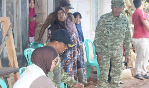 Dansatgas TMMD dan Bupati Pangandaran Cek Langsung Rutilahu di Langkaplancar