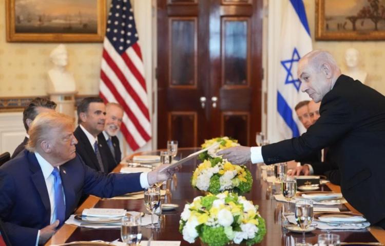 Trump Blak-blakan kepada...