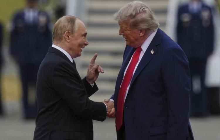 Putin Puji Trump: Pemimpin...