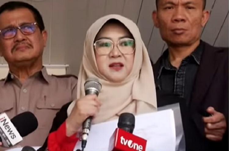 Sidang Perdana Digelar...
