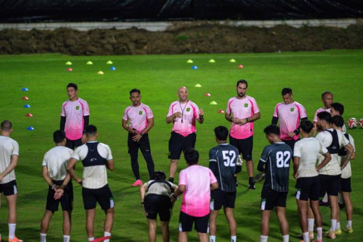 https://img.inews.id/media/750/files/inews_new/2026/04/11/persebaya_surabaya.jpg