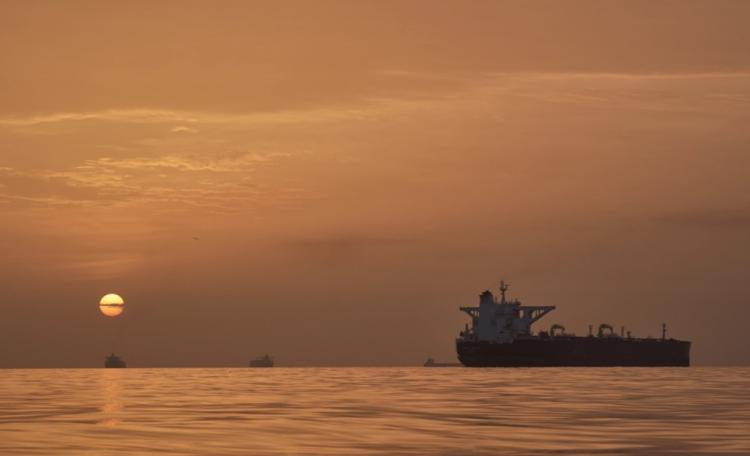Ingin Ambil Alih Selat...