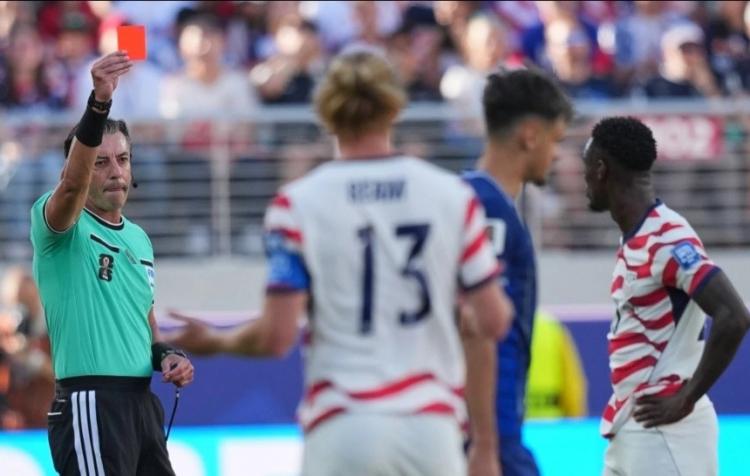 Trump Kecam Wasit Brasil...