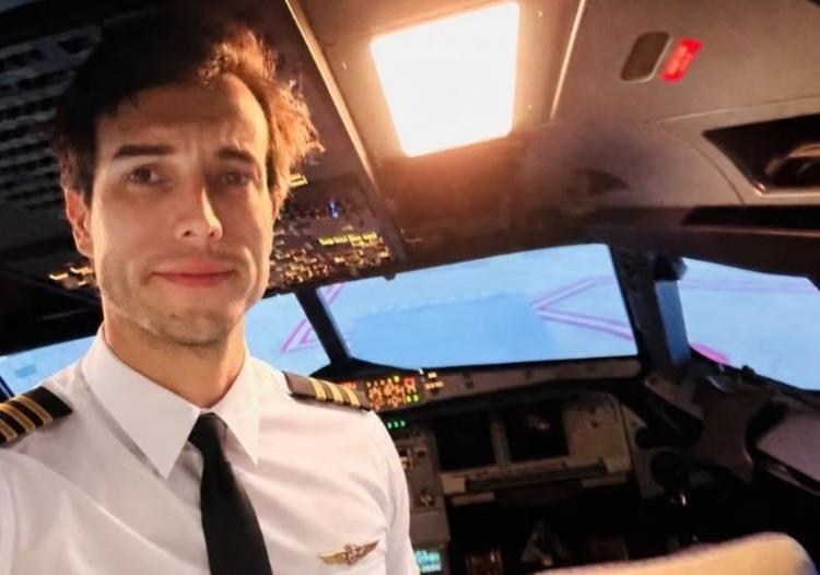 Momen Horor, Pilot Bunuh...