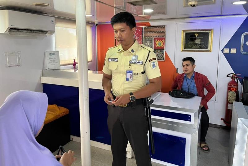 Bank Terapung BRI Jadi Andalan Warga Pulau Panggang: Gak Perlu Nyeberang-Nyeberang