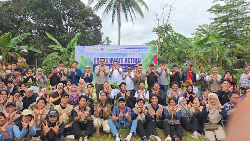 Dukung Kolaborasi Hijau, Pegadaian Ikut Andil Sukseskan Program 2.000 Pohon di Kaltim