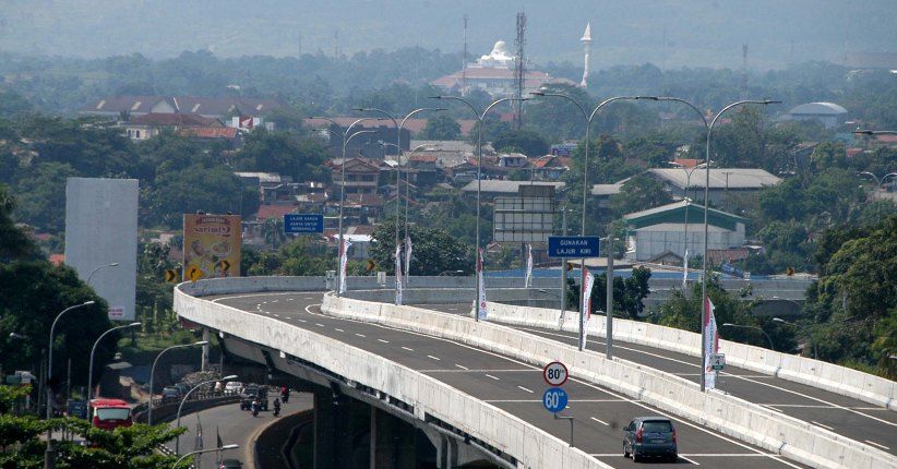 Atasi Macet, Pemerintah Pastikan Bangun Tol Demak-Semarang Mulai 2019