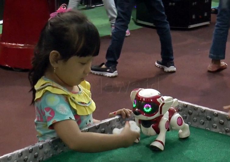 Mengisi Libur Sekolah dengan Bermain Robot - Bagian 4