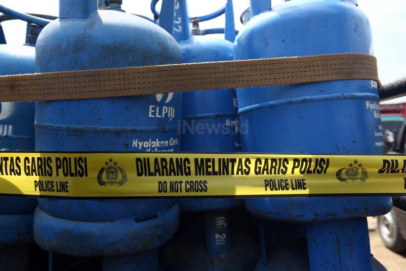 Polisi Bongkar Pabrik Gas Opolosan Beromzet Rp600 Juta per Bulan - Bagian 11