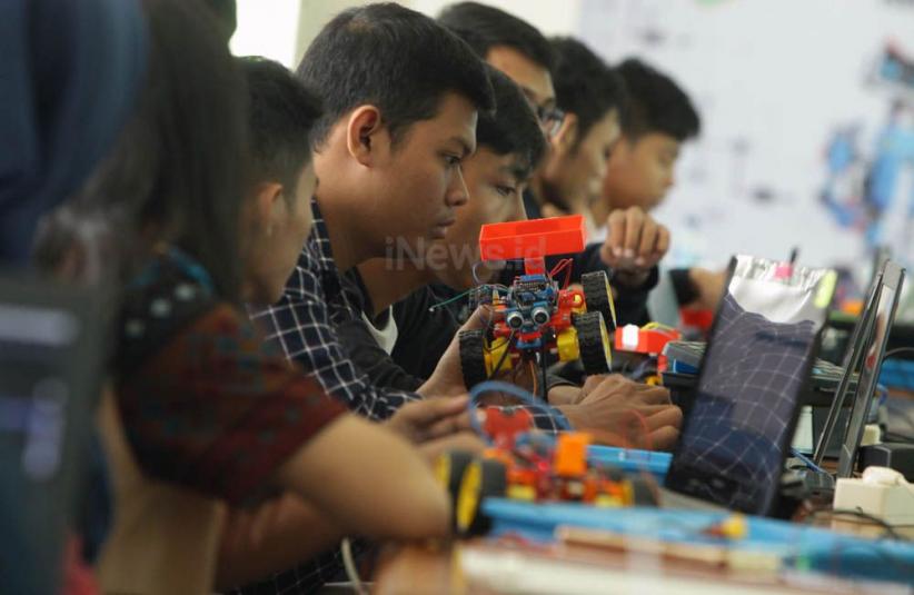 Workshop Robotika untuk Tingkatkan Kreativitas dan Inovasi  - Bagian 8