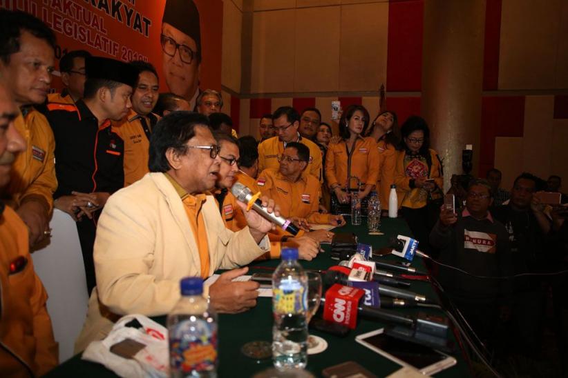 Saling Pecat, Partai Hanura Gelar Rapat Koordinasi - Bagian 3