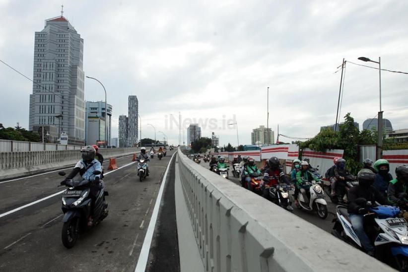 Dibuka 1 Jalur, Flyover Pancoran Diuji Coba Bertahap - Bagian 8