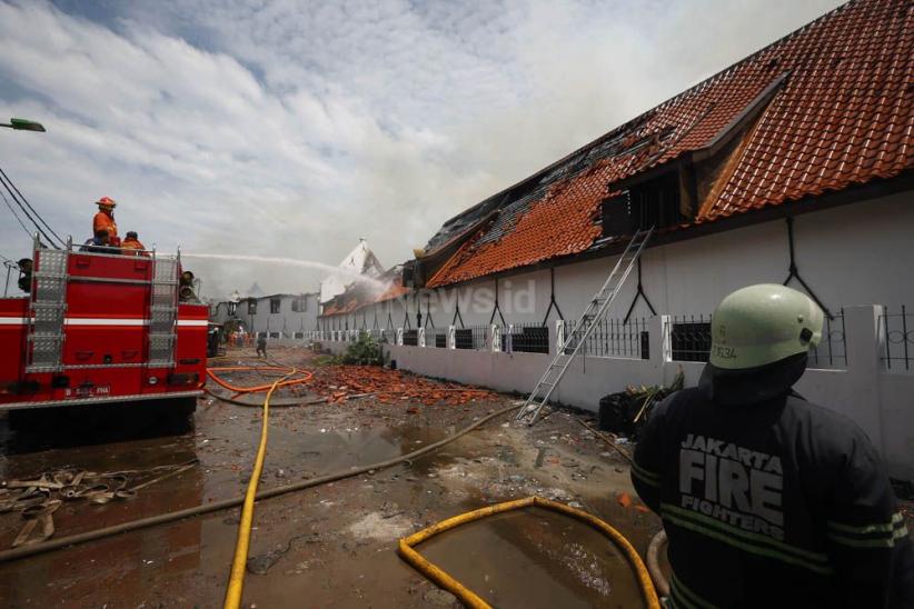 Museum Bahari Ludes Terbakar, 21 Mobil Pemadam Dikerahkan - Bagian 2