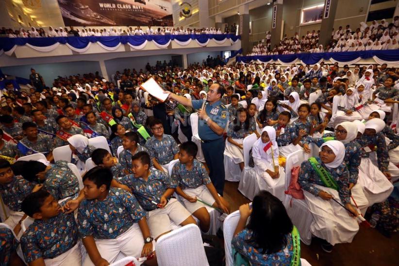 KSAL Beri Motivasi Bela Negara kepada Ribuan Pelajar - Bagian 2