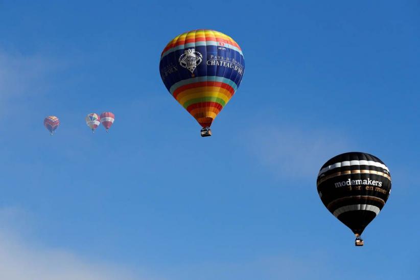 Melihat Keindahan Festival Balon Udara Internasional di Swiss - Bagian 1