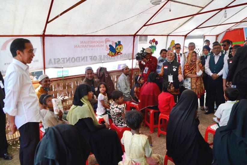 Momen Jokowi Kunjungi Pengungsi Rohingya di Bangladesh - Bagian 2