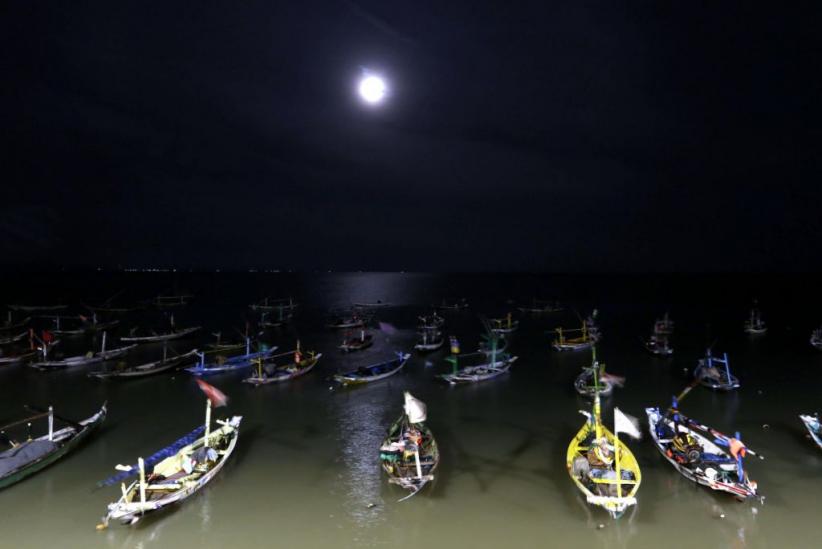 Super Blue Blood Moon Menyapa Bumi - Bagian 13