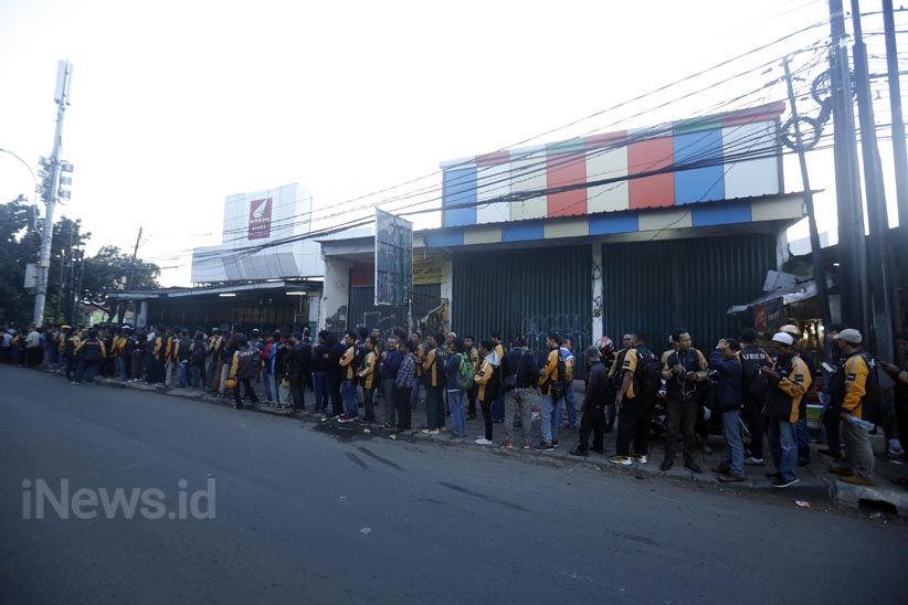 Ribuan Pengemudi Uber Antri Daftar Go-Jek - Bagian 5