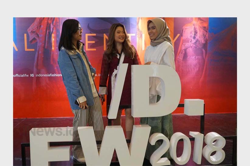 Wardah Fashion Award Edukasi Desainer Muda Indonesia - Bagian 1