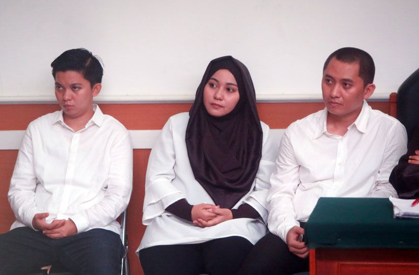 Syahrini Jalani Sidang Kasus First Travel - Bagian 8