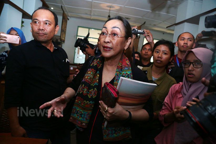 Usai Minta Maaf, Sukmawati Teriak 'Merdeka' - Bagian 6