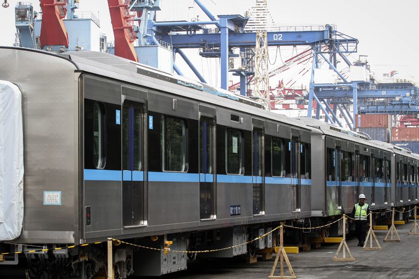 Gerbong Kereta MRT Dikirim Bertahap ke Depo Lebak Bulus - Bagian 1