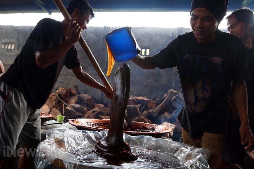 Pembuatan Dodol dan Kue Keranjang untuk Rayakan Imlek - Bagian 11