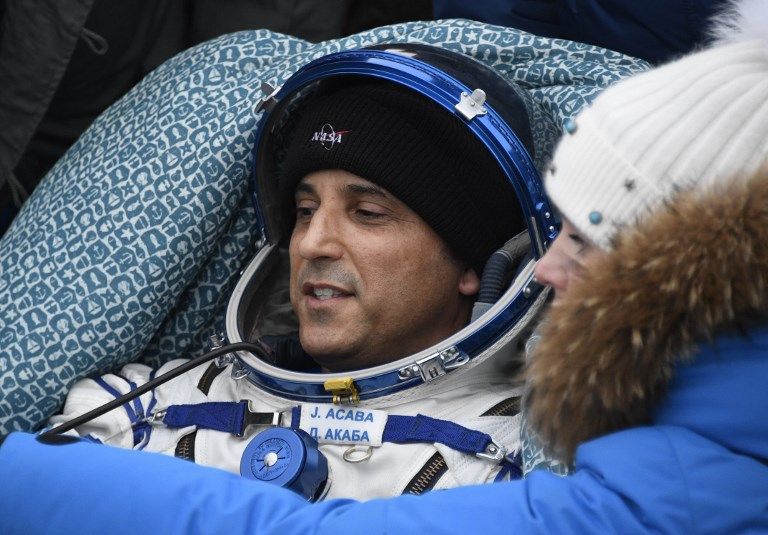 3 Astronot Sukses Mendarat ke Bumi - Bagian 8