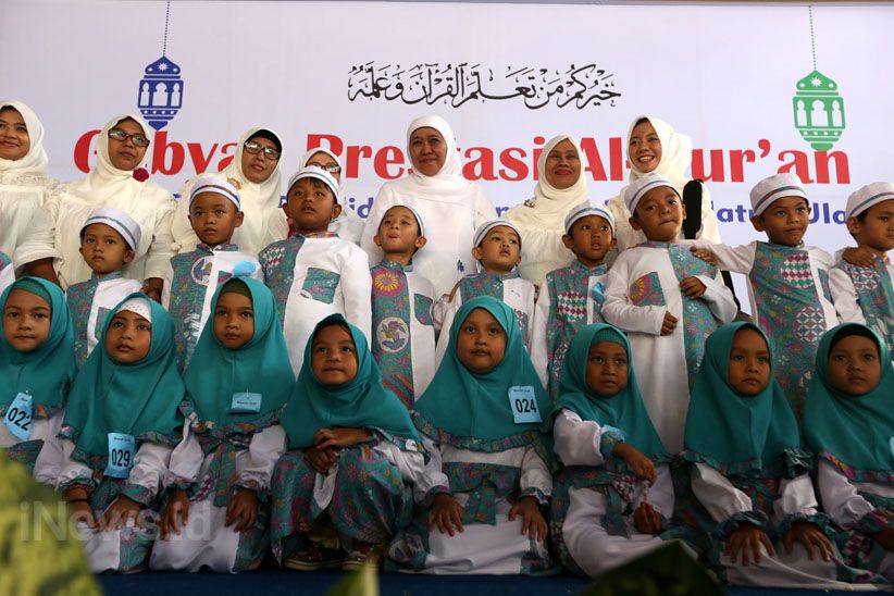 Khofifah Hadiri Wisuda 513 Pelajar Hafal Alquran - Bagian 1