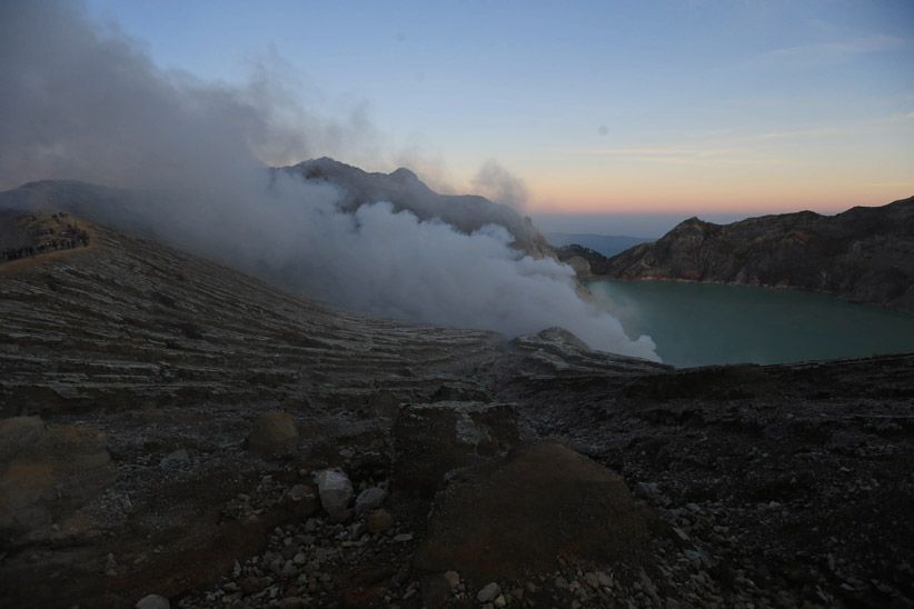 Pesona Api Biru Kawah Ijen - Bagian 4